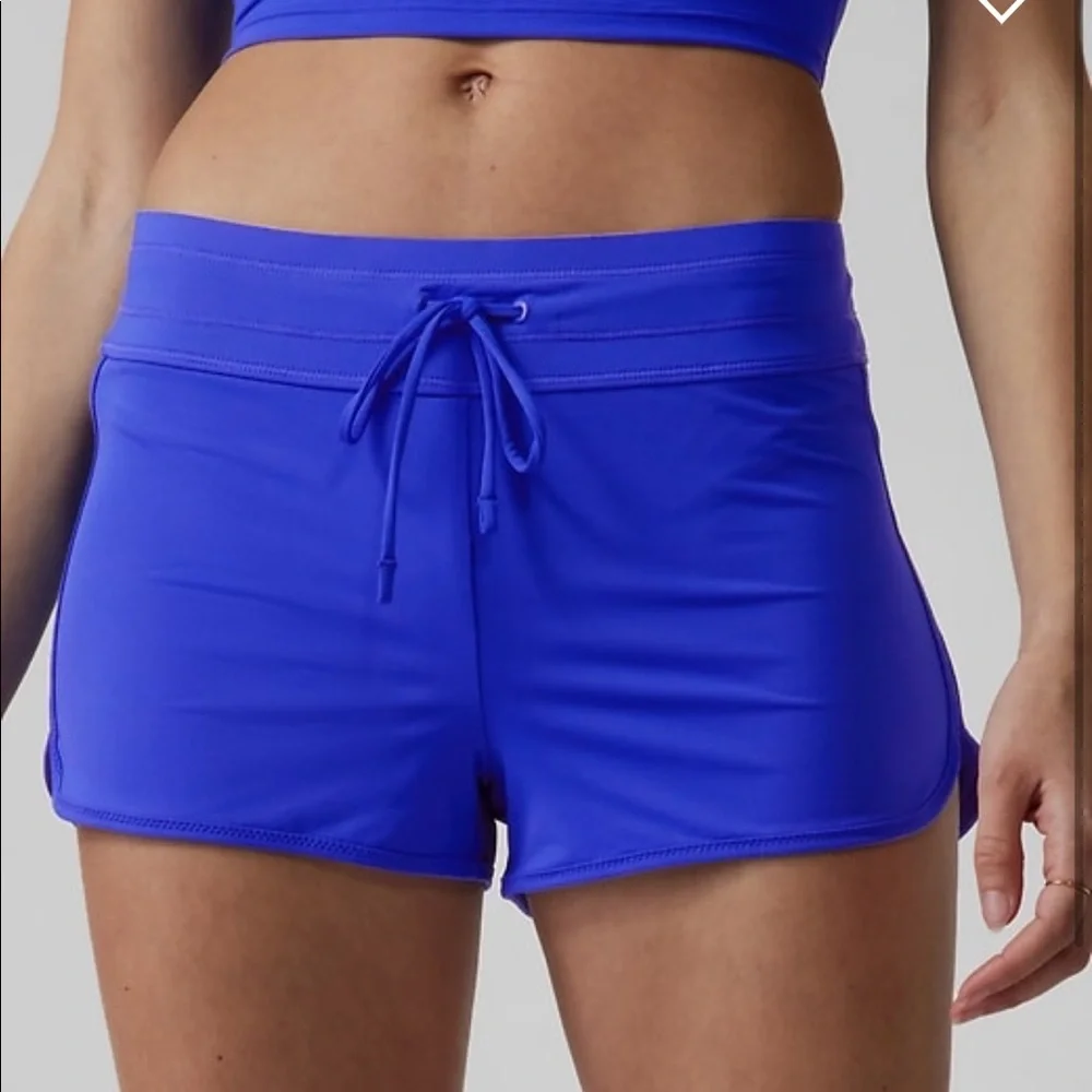 💙 Athleta Surge Short // Cerulean #384029 - Picture 1 of 8